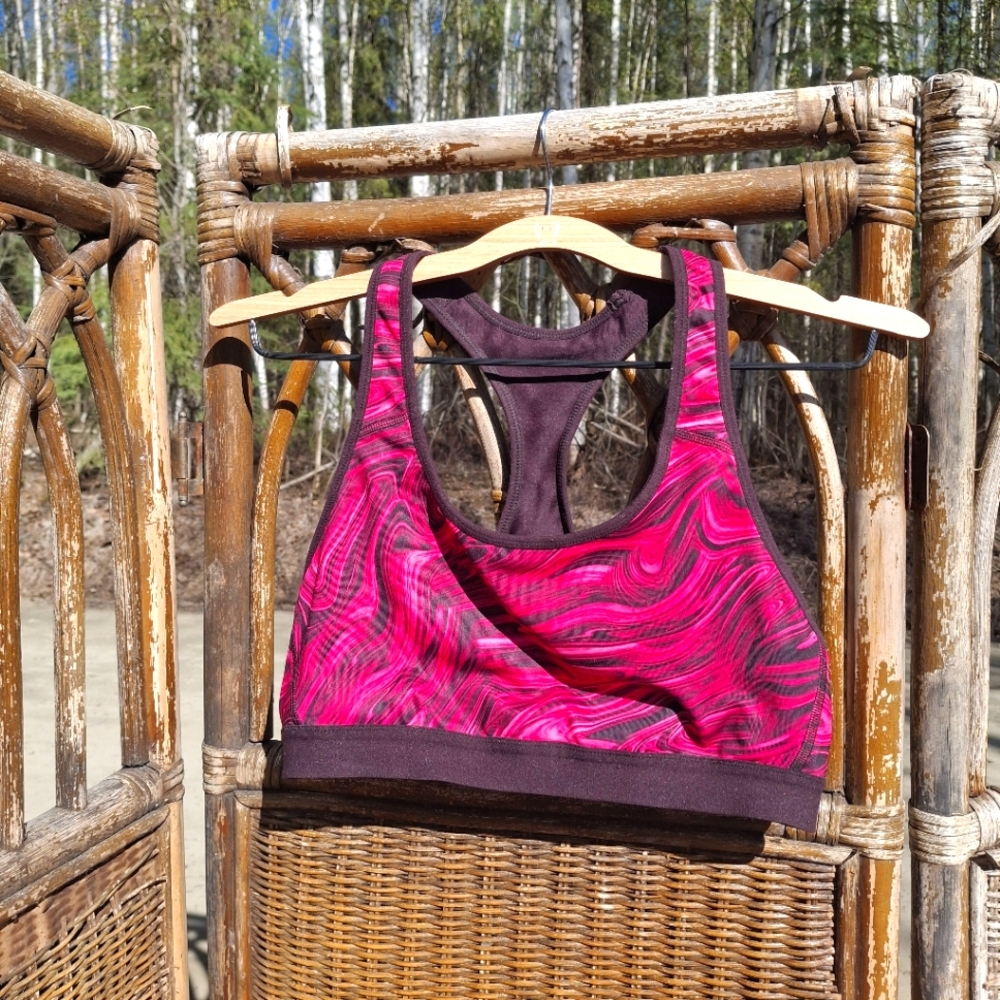 🍀3/15 Women's Pink and Black Sports Bra
